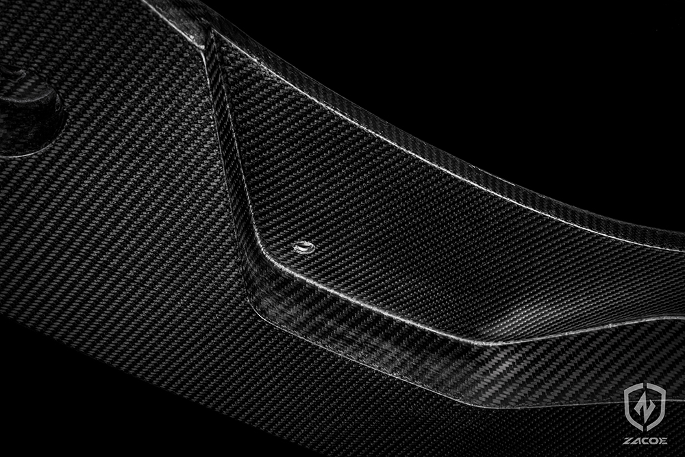 Carbon fiber front lip for McLaren 720S