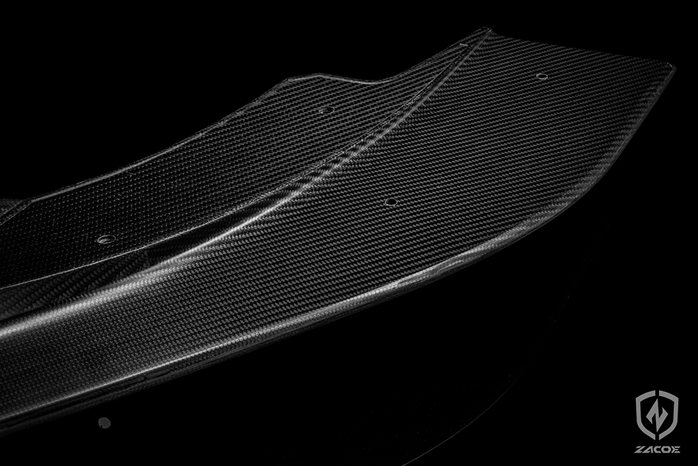 Carbon fiber front lip for McLaren 720S