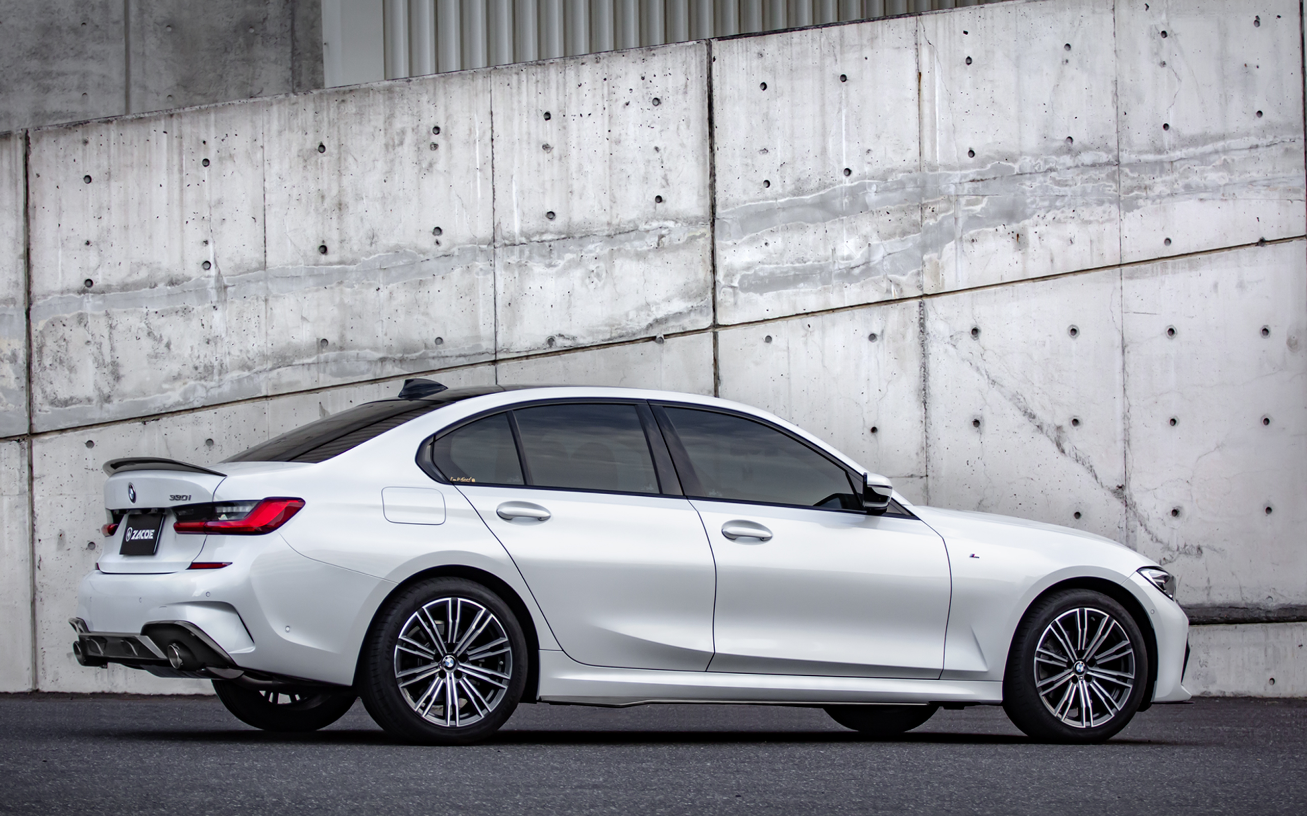 BMW 330i with bodykit by ZACOE